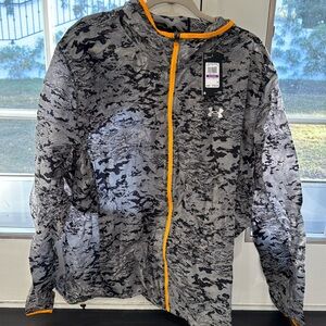New Under Armour men’s XXL wind jacket.